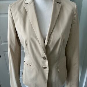Banana Republic Beige Blazer size 4 & skirt size 6 set (price includes both)